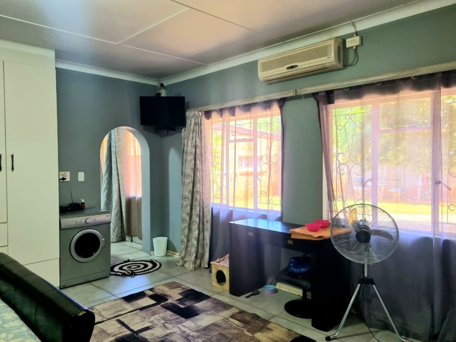 3 Bedroom Property for Sale in Hadison Park Northern Cape